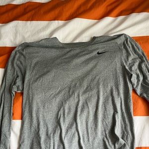NIKE GREY LONG SLEEVE ATHLETIC T SHIRT